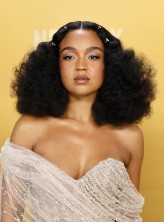 Aisha Dee fotoğrafı