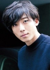Issey Takahashi fotoğrafı