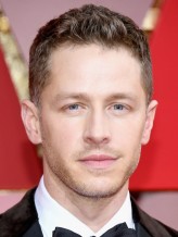 Joshua Dallas fotoğrafı