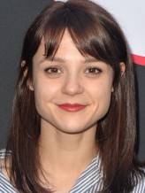 Kathryn Prescott fotoğrafı Kathryn Prescott fotoğrafı