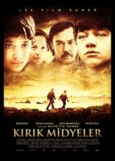 Kırık Midyeler (2012) afişi Kırık Midyeler (2012) afişi