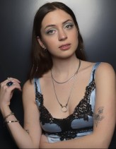 Lizzy McAlpine fotoğrafı