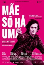 Mãe só há uma (2016) afişi