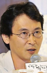 Min Soo Kee fotoğrafı Min Soo Kee fotoğrafı