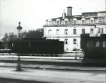 Panorama De L'arrivée En Gare De Perrache Pris Du Train (1896) afişi