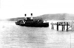 Passengers Alighting From Ferry Brighton At Manly (1896) afişi