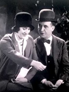 A Bird In The Hand (1929) afişi