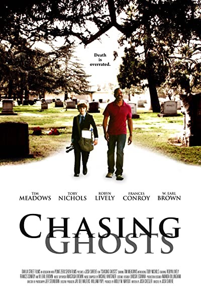Chasing Ghosts (2014) afişi Chasing Ghosts (2014) afişi