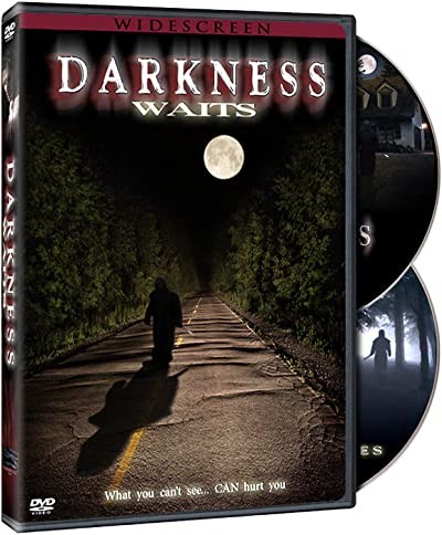Darkness Waits (2009) afişi Darkness Waits (2009) afişi