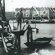 Les Bains De La Jetée Des Pâquis