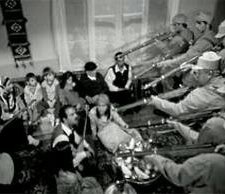 Mutlu Ol Bu Bir Emirdir (2006) afişi