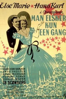 Man Elsker Kun En Gang (1945) afişi