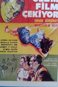 Ölüm Film Çekiyor (1961) afişi