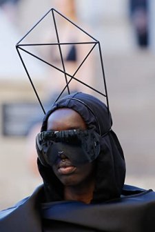 Rick Owens: Spring/Summer 2019 at Paris Fashion Week (2018) afişi