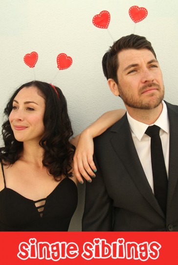 Single Siblings Sezon 1 (2013) afişi Single Siblings Sezon 1 (2013) afişi