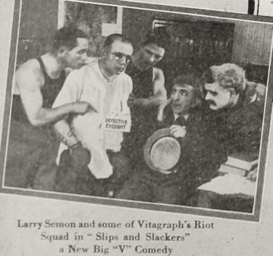 Slips And Slackers (1917) afişi Slips And Slackers (1917) afişi