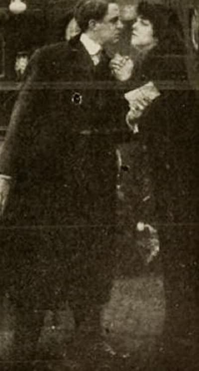 The Chasm (1914) afişi The Chasm (1914) afişi