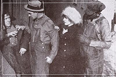 The Escape On The Fast Freight (1915) afişi The Escape On The Fast Freight (1915) afişi