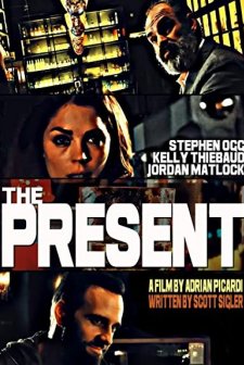 The Present (2019) afişi