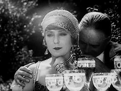 Üç Yüzlü Ayna (1927) afişi Üç Yüzlü Ayna (1927) afişi