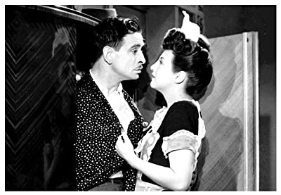 Un Modelo De Paris (1946) afişi Un Modelo De Paris (1946) afişi