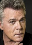 Ünlü Oyuncu Ray Liotta Hayatını Kaybetti