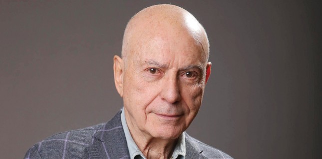 Ünlü Sahne ve Sinema Oyuncusu Alan Arkin Hayatını Kaybetti.