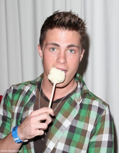 Colton Haynes Fotoğrafları 29