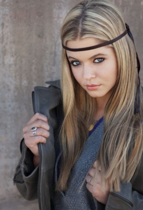 Sasha Pieterse Fotoğrafları 118