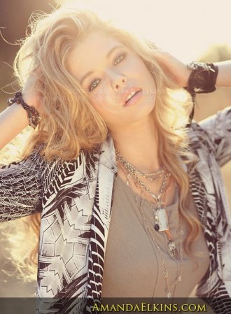 Sasha Pieterse Fotoğrafları 48