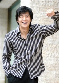 Kim Rae-Won Fotoğrafı