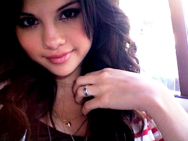 Selena Gomez Fotoğrafları 18
