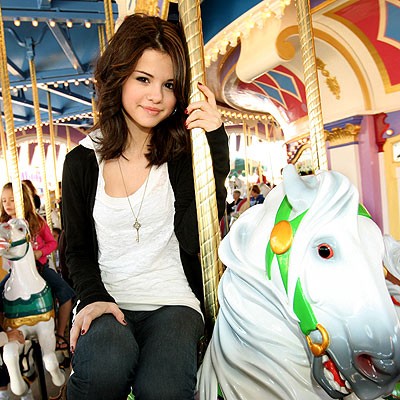 Selena Gomez Fotoğrafları 38