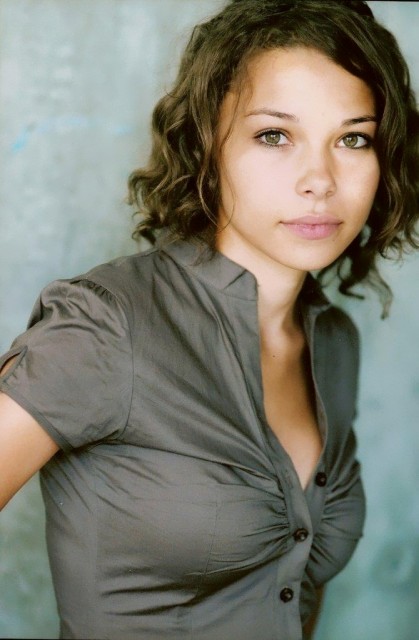 Jessica Parker Kennedy Fotoğrafları 30