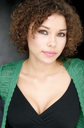 Jessica Parker Kennedy Fotoğrafları 33