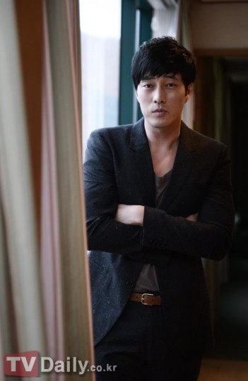 So Ji-seob Fotoğrafı