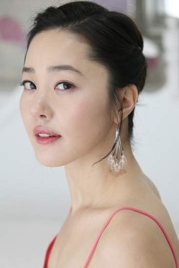 Uhm Ji-won Fotoğrafları 5