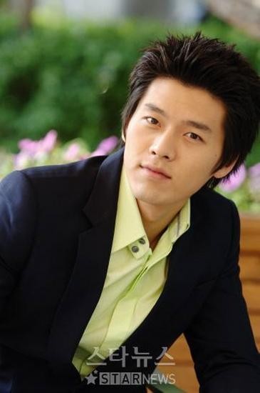 Hyun Bin Fotoğrafları 11