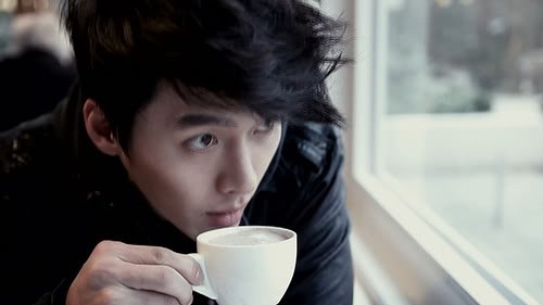 Hyun Bin Fotoğrafı
