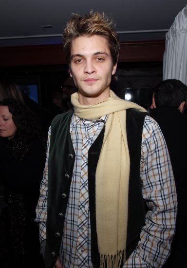 Luke Grimes Fotoğrafları 3