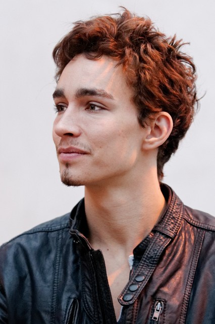 Robert Sheehan Fotoğrafları 21