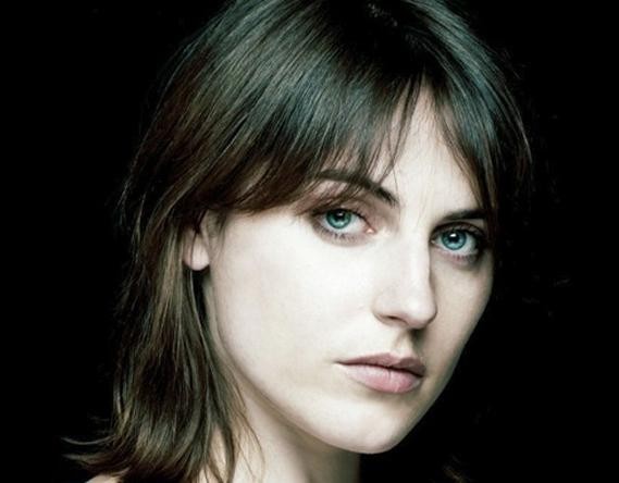 Antje Traue Fotoğrafları 16