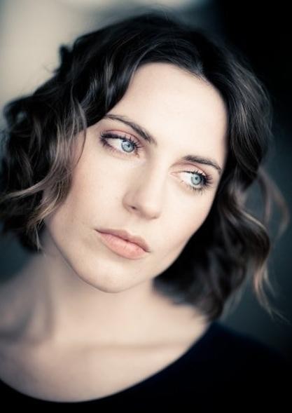 Antje Traue Fotoğrafları 7