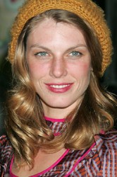 Angela Lindvall Fotoğrafları 61