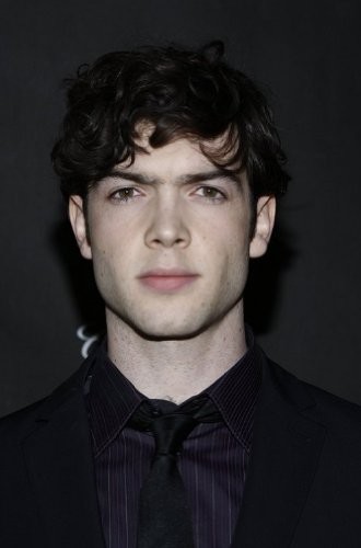 Ethan Peck Fotoğrafları 14