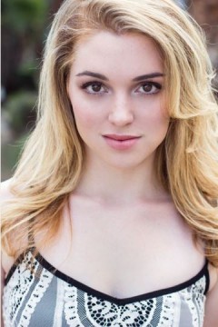 Jennifer Stone Fotoğrafları 42