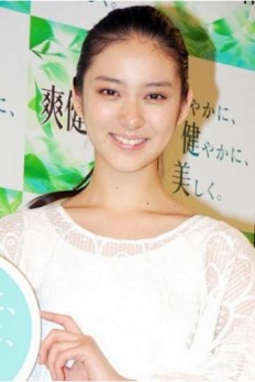 Emi Takei Fotoğrafı