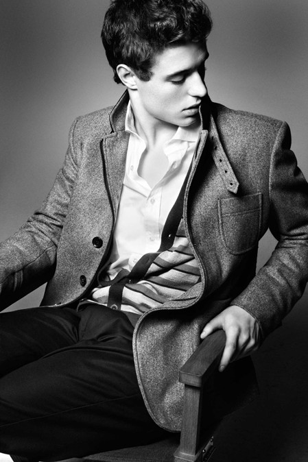 Max Irons Fotoğrafları 9