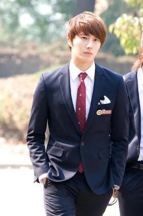 Jung Il Woo Fotoğrafı