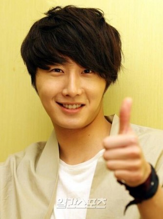 Jung Il Woo Fotoğrafı